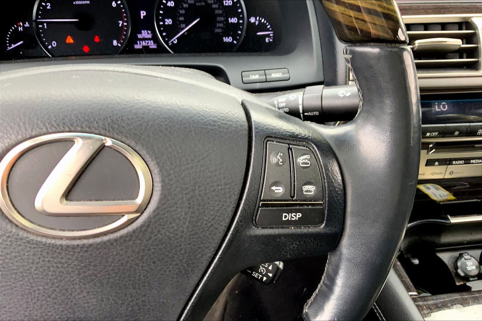 Used 2016 Lexus LS 460 AWD w/ Comfort Package image 25