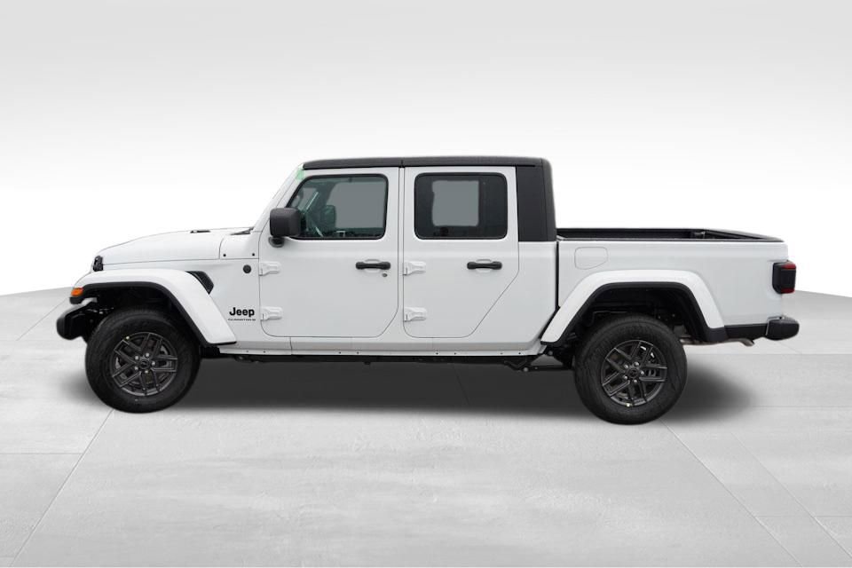 New 2025 Jeep Gladiator Sport AWD/4WD image 6