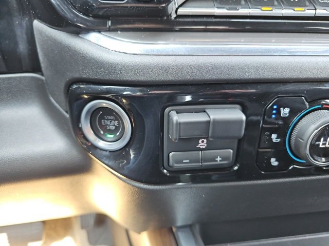 Used 2023 Chevrolet Silverado 1500 High Country image 21