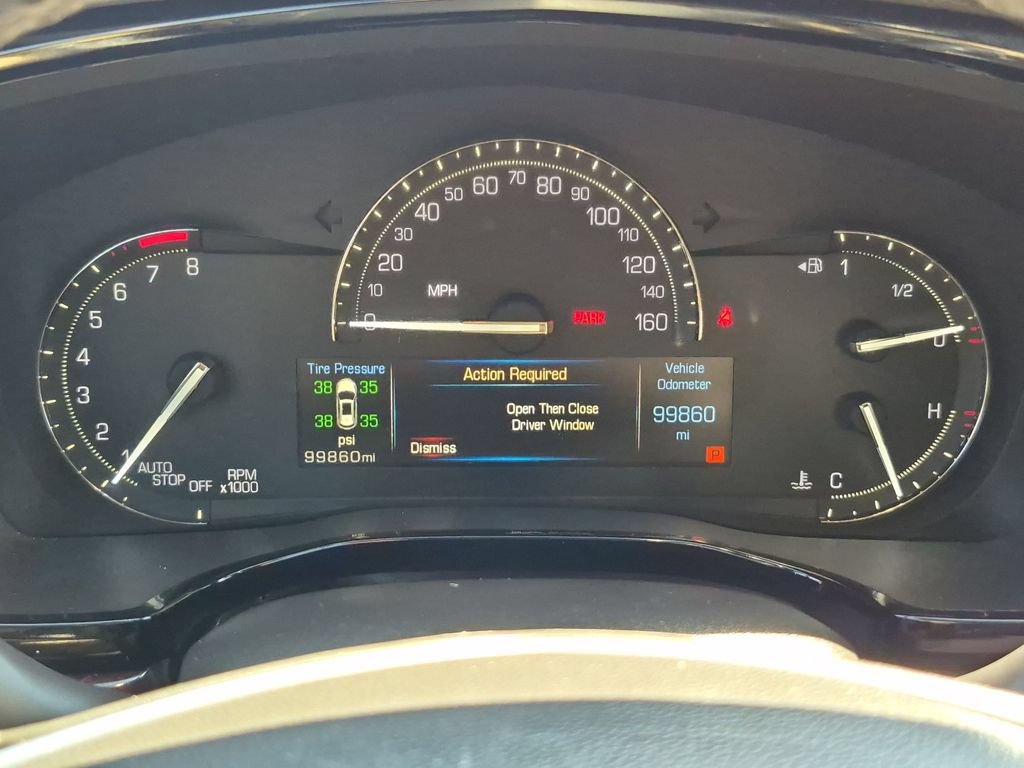 Used 2018 Cadillac XT5 Luxury w/ Driver Awareness Package FWD image 11