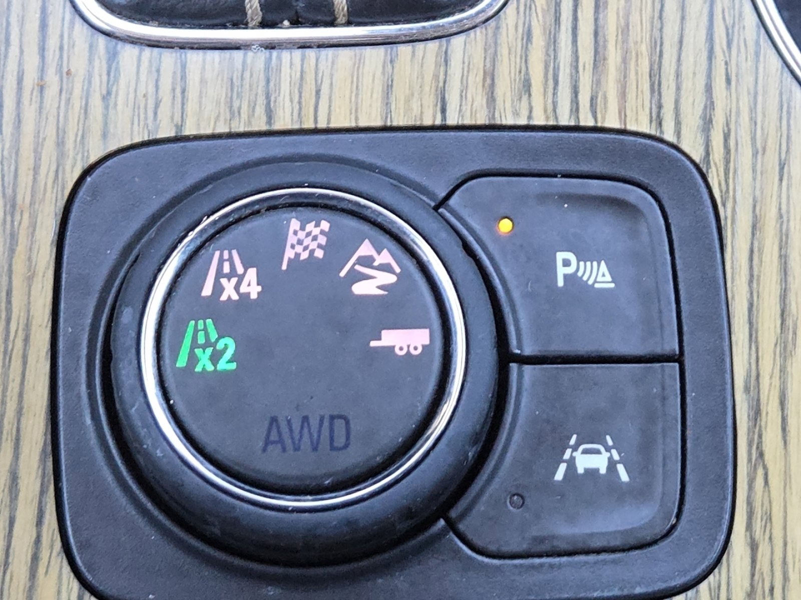 Used 2018 GMC Acadia Denali w/ Technology Package image 7