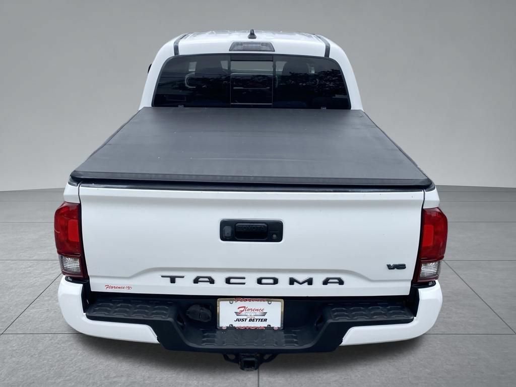 Used 2020 Toyota Tacoma SR5 RWD image 12
