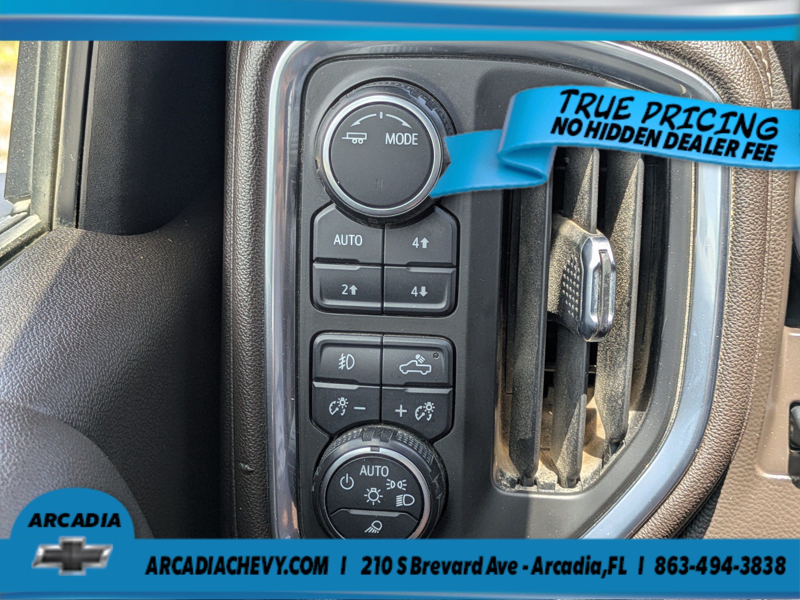 Used 2021 Chevrolet Silverado 2500 LTZ w/ LTZ Premium Package AWD/4WD image 22