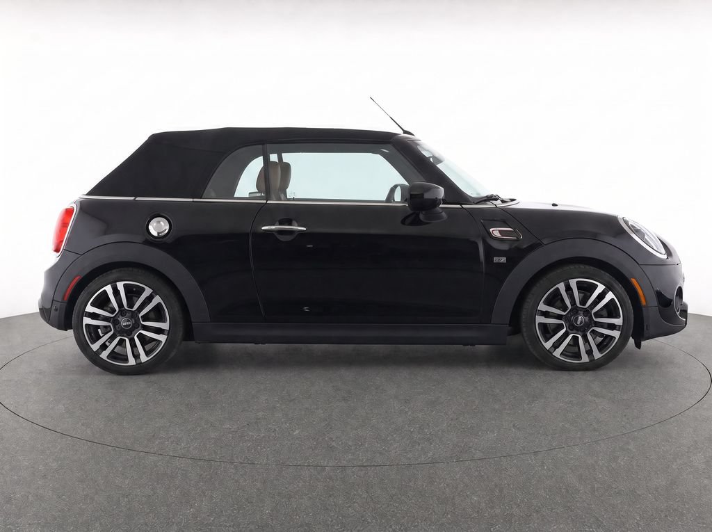 Used 2020 MINI Cooper S w/ Signature Upholstery Package FWD image 8