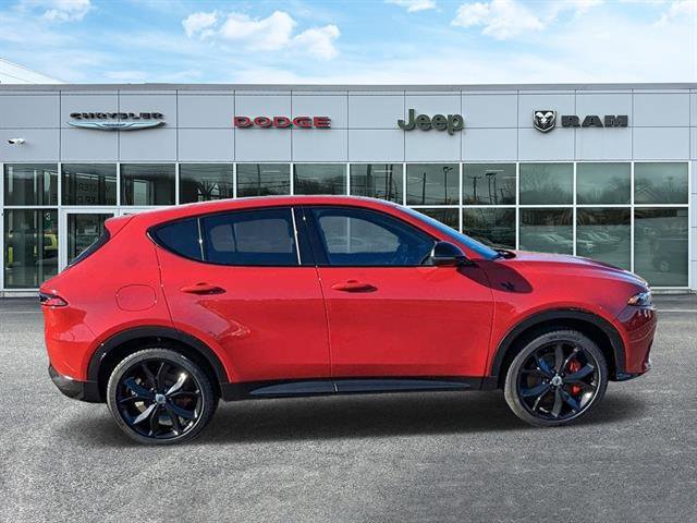 Used 2024 Dodge Hornet R/T Plus AWD/4WD image 2