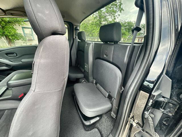 Used 2022 Nissan Frontier S w/ Technology Package RWD image 24
