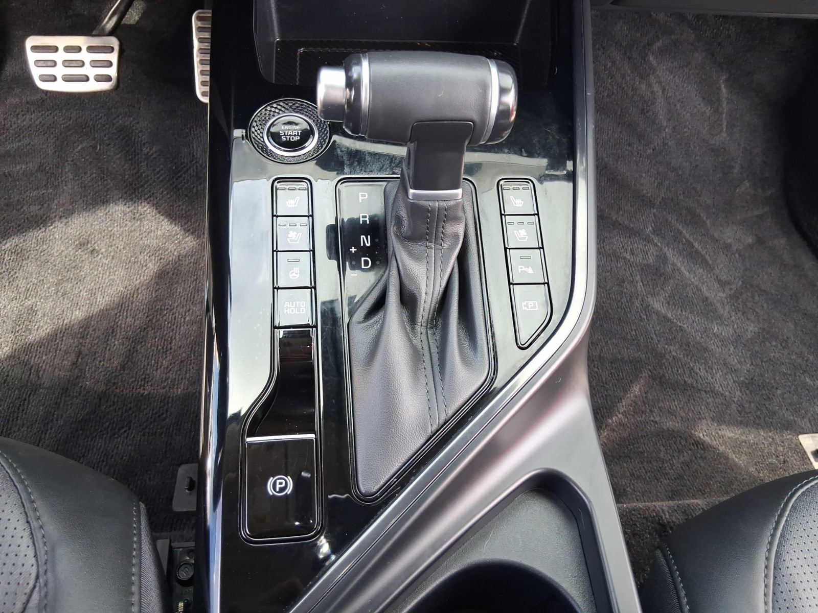 Used 2024 Kia Niro SX Touring FWD image 23