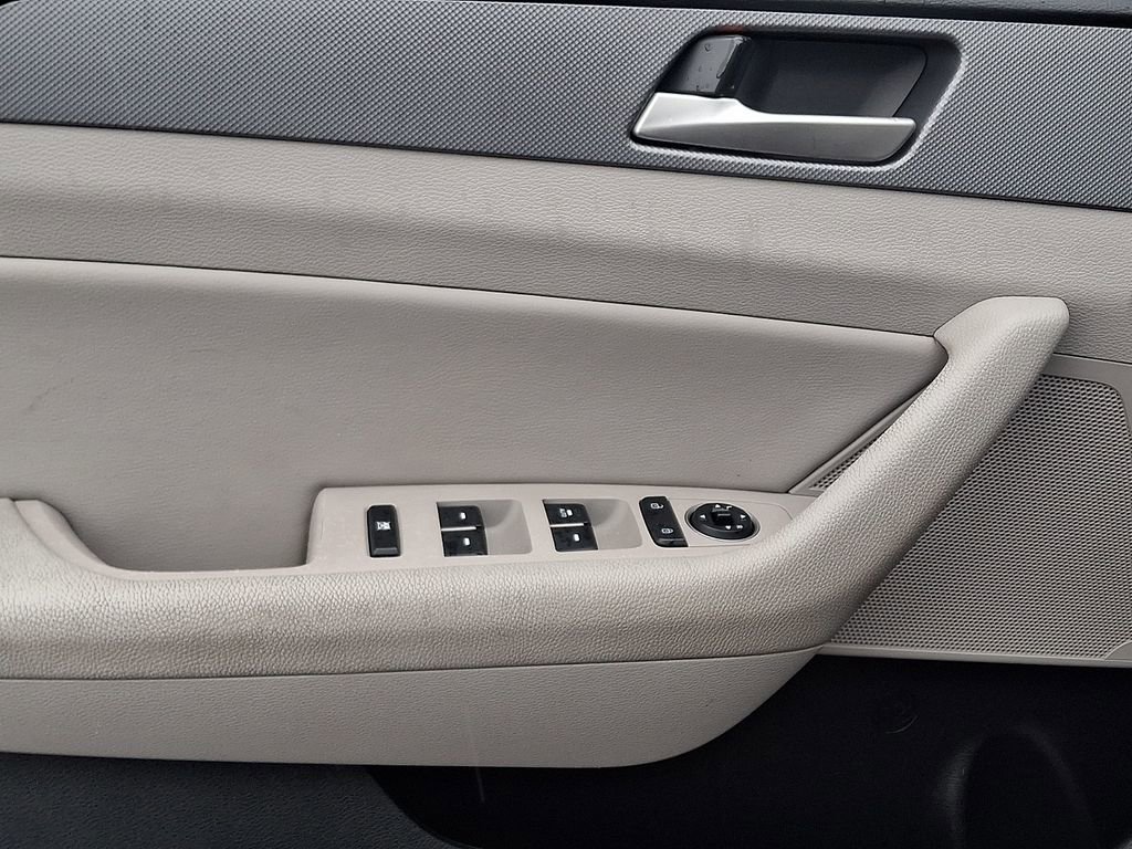 Used 2018 Hyundai Sonata SEL image 12