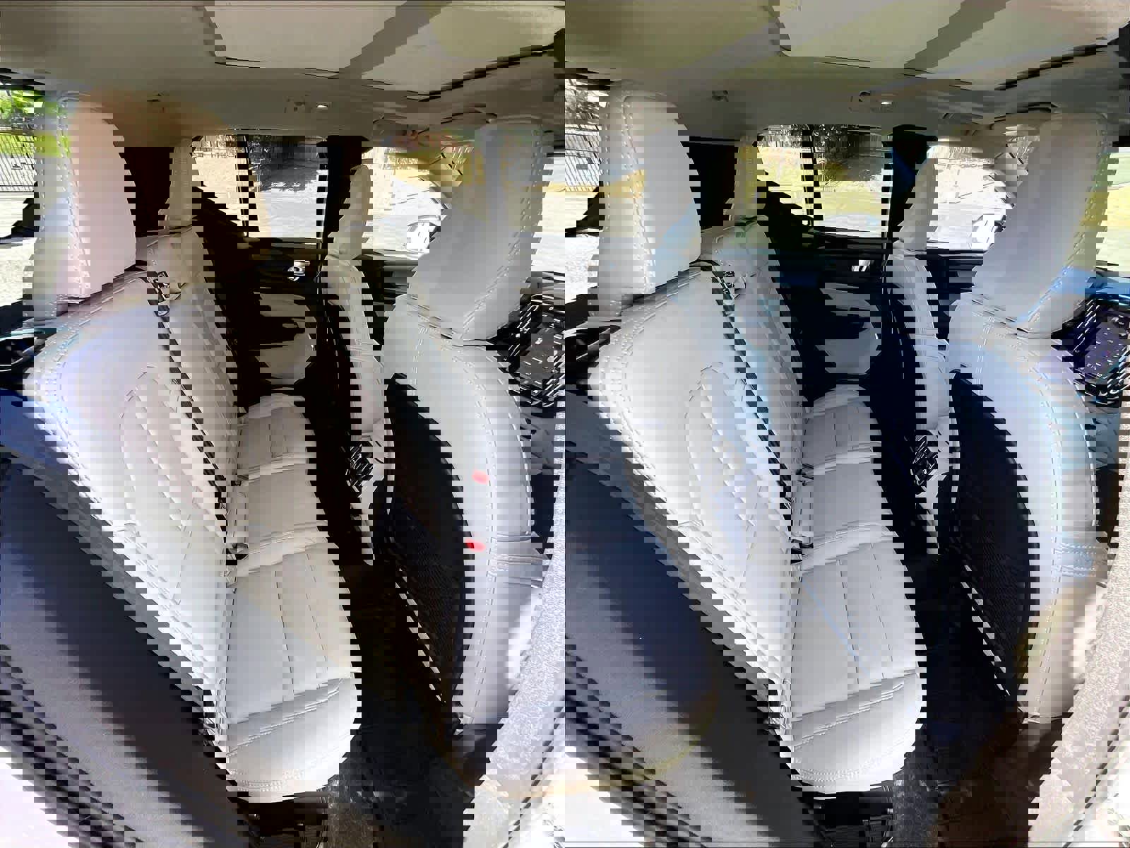 Used 2026 Volvo XC40 B5 Plus w/ Protection Package Premier image 30