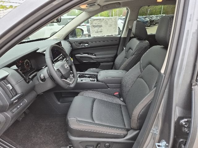 New 2026 Nissan Pathfinder SL w/ SL Premium Package AWD/4WD image 16