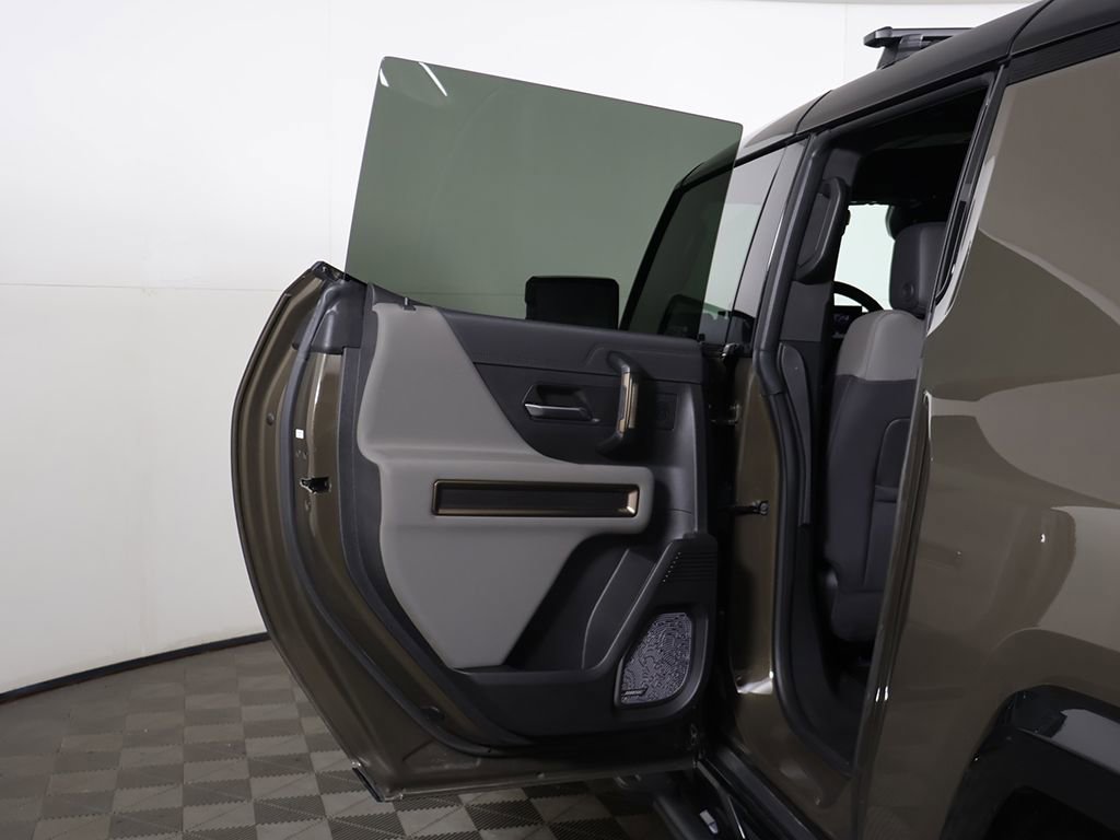 Used 2025 GMC Hummer EV 2X w/ Extreme Off-Road Package AWD/4WD image 26