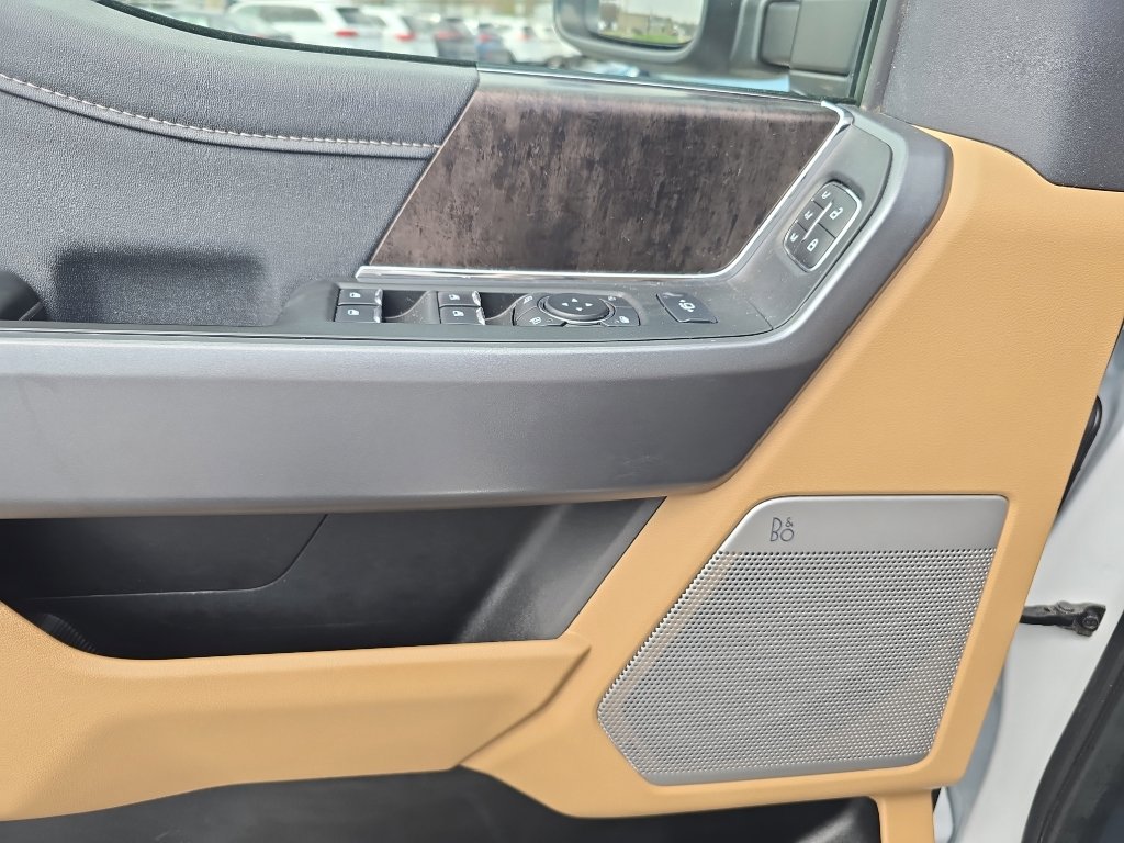 Used 2024 Ford F350 Lariat w/ Chrome Package image 21