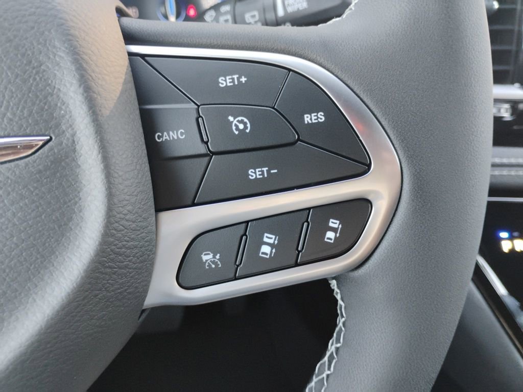 New 2026 Chrysler Pacifica Select image 38