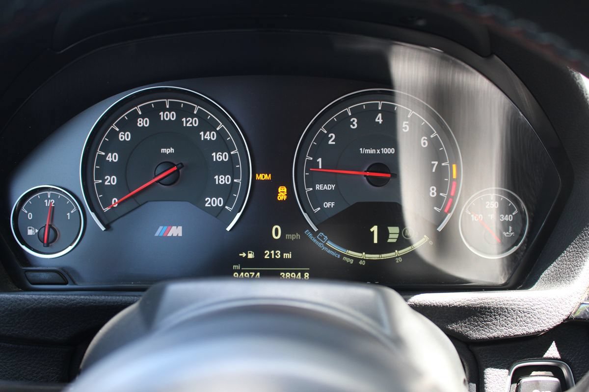 Used 2015 BMW M4 Convertible RWD image 24