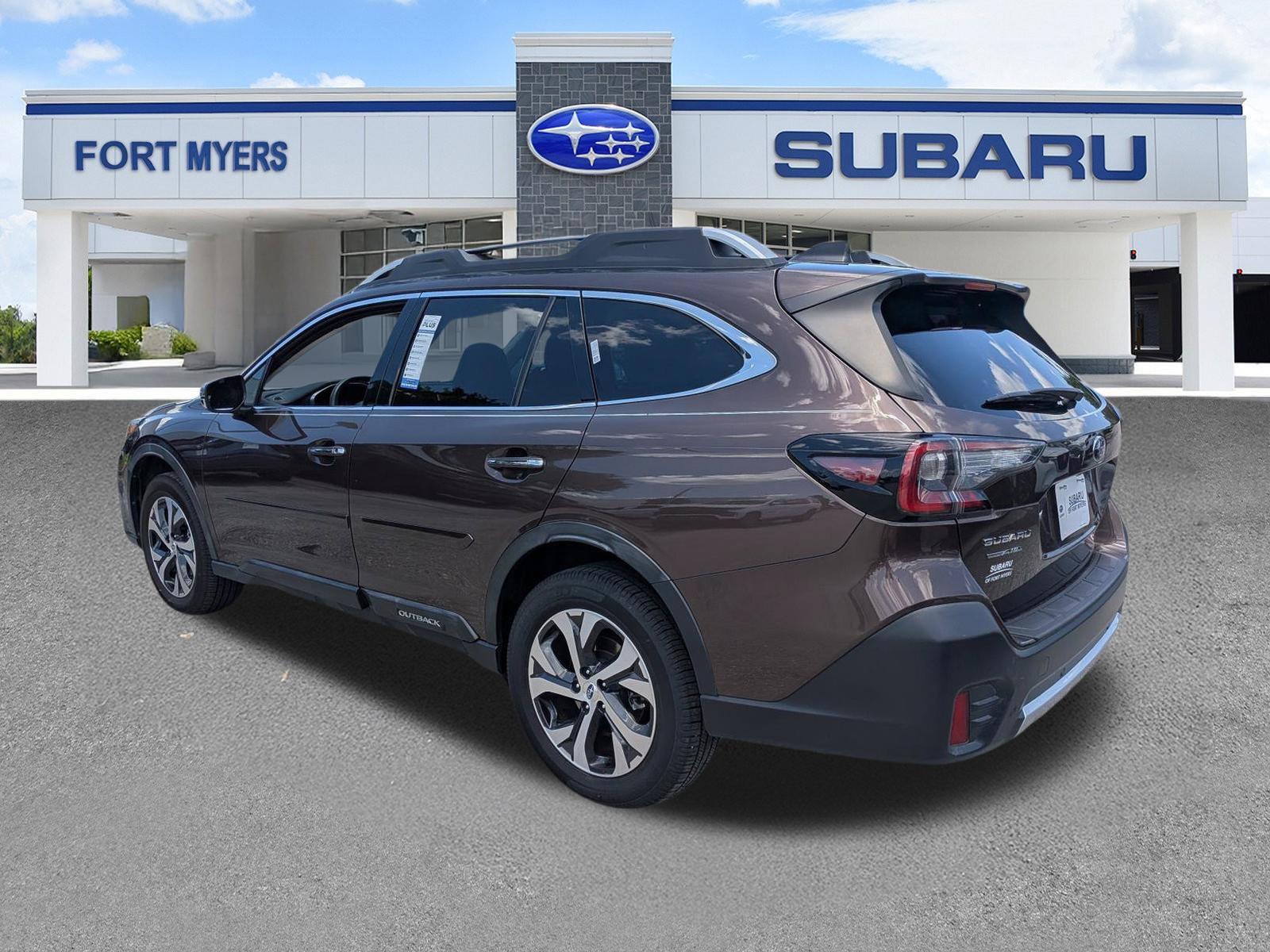 Used 2020 Subaru Outback Touring AWD/4WD image 6