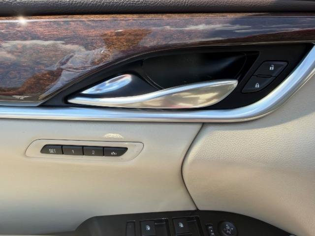 Used 2015 Cadillac XTS Luxury FWD image 14