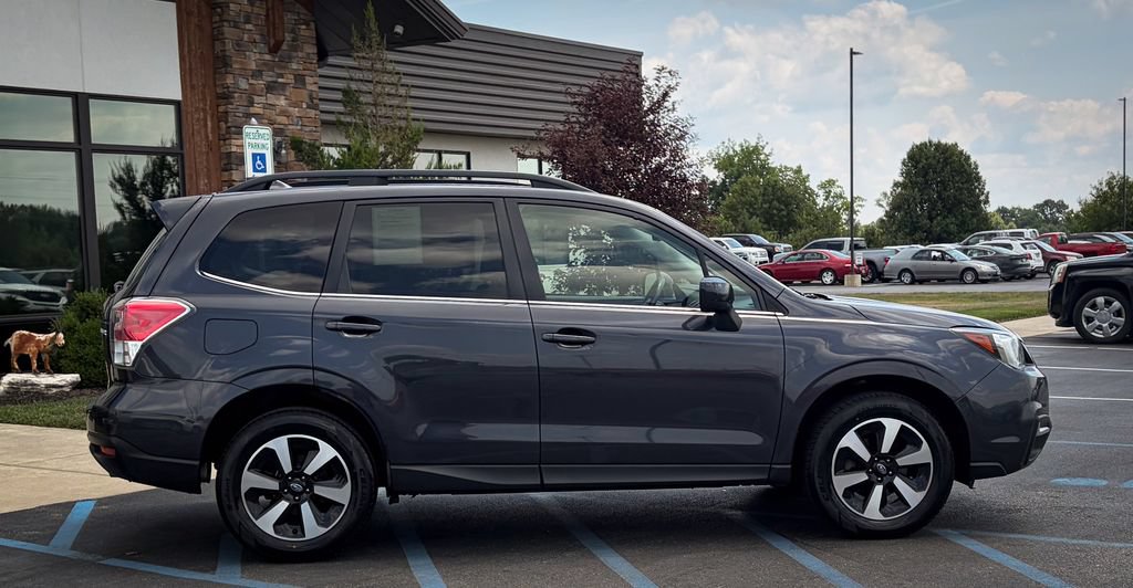 Used 2018 Subaru Forester 2.5i Limited AWD/4WD image 24