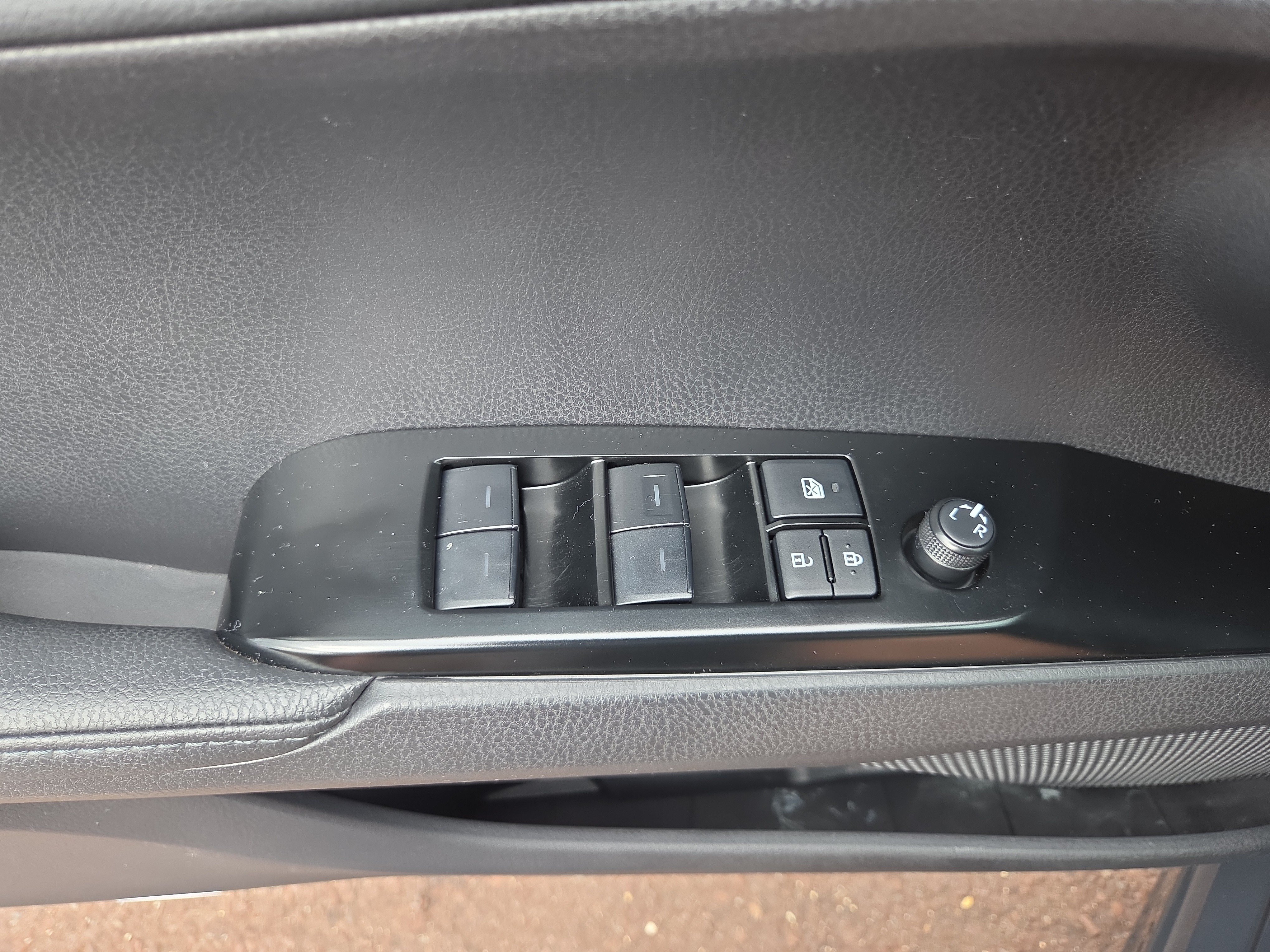 Certified 2026 Toyota Camry XSE FWD image 28