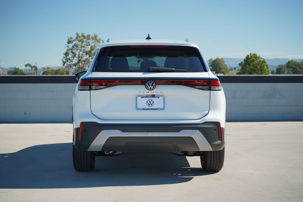 New 2026 Volkswagen Tiguan S FWD image 7