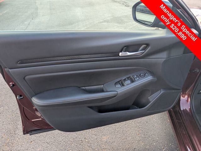 Certified 2025 Nissan Altima 2.5 SV FWD image 15