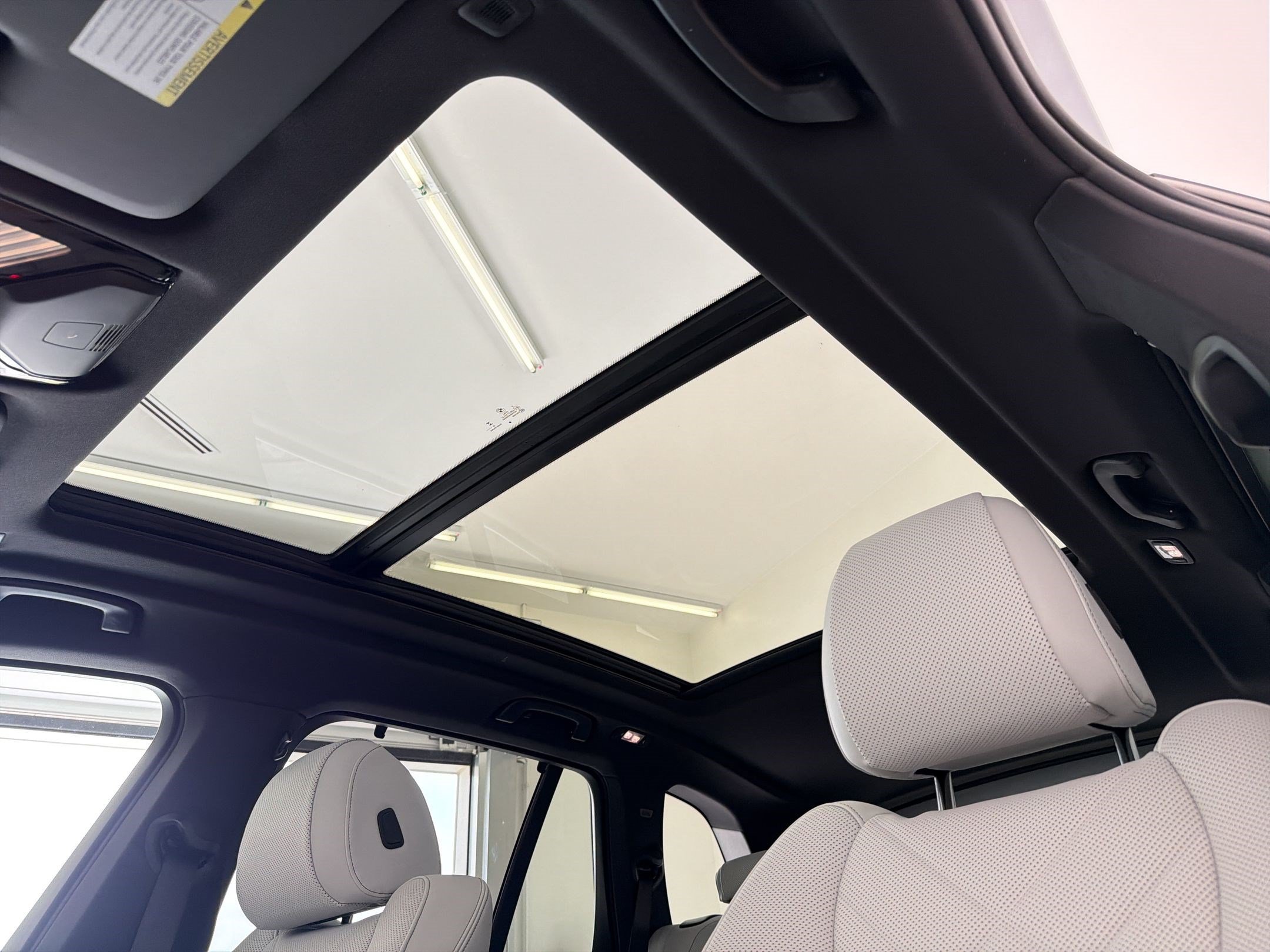 New 2026 BMW X5 xDrive40i w/ Premium Package AWD/4WD image 16