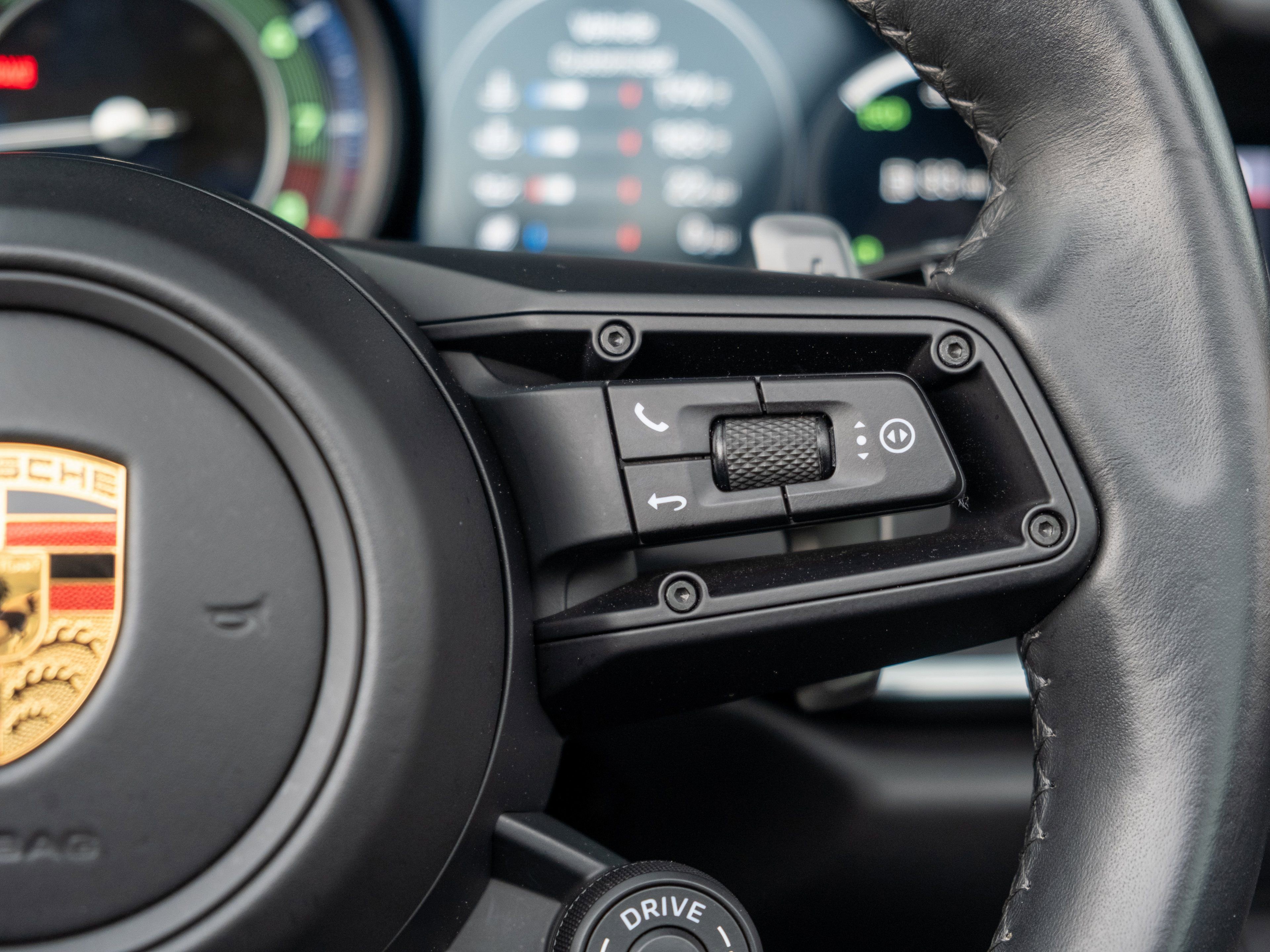 Certified 2021 Porsche 911 Targa 4 image 36