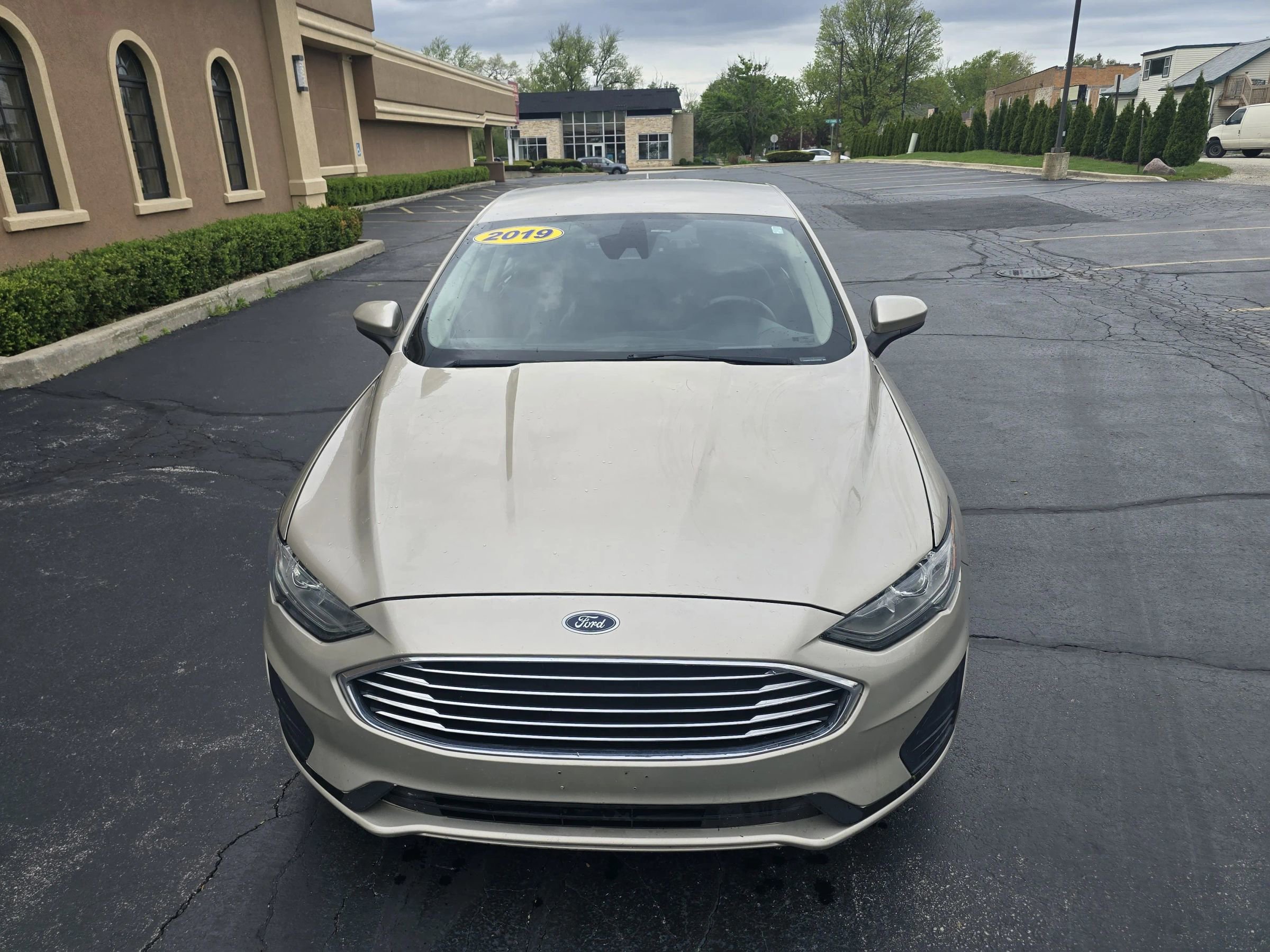 Used 2019 Ford Fusion SE FWD image 7