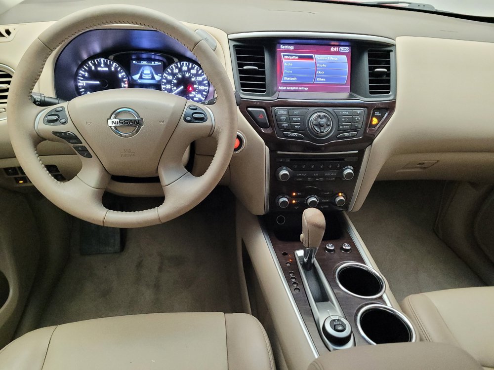 Used 2015 Nissan Pathfinder Platinum w/ Cargo Package AWD/4WD image 22