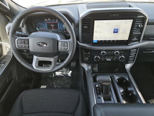 New 2026 Ford F150 XLT w/ XLT Black Appearance Package image 4