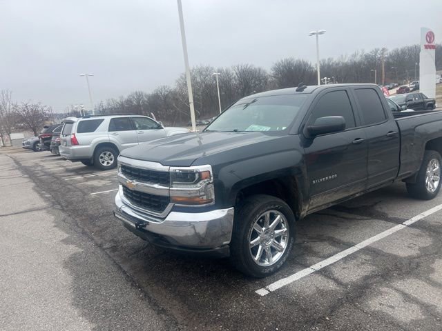 Used 2018 Chevrolet Silverado 1500 LT image 4