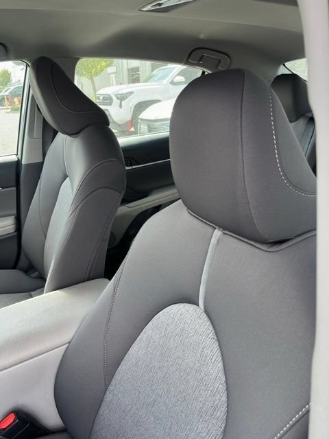 Used 2022 Toyota Camry LE w/ Carpet Mat Package (TMS) FWD image 11