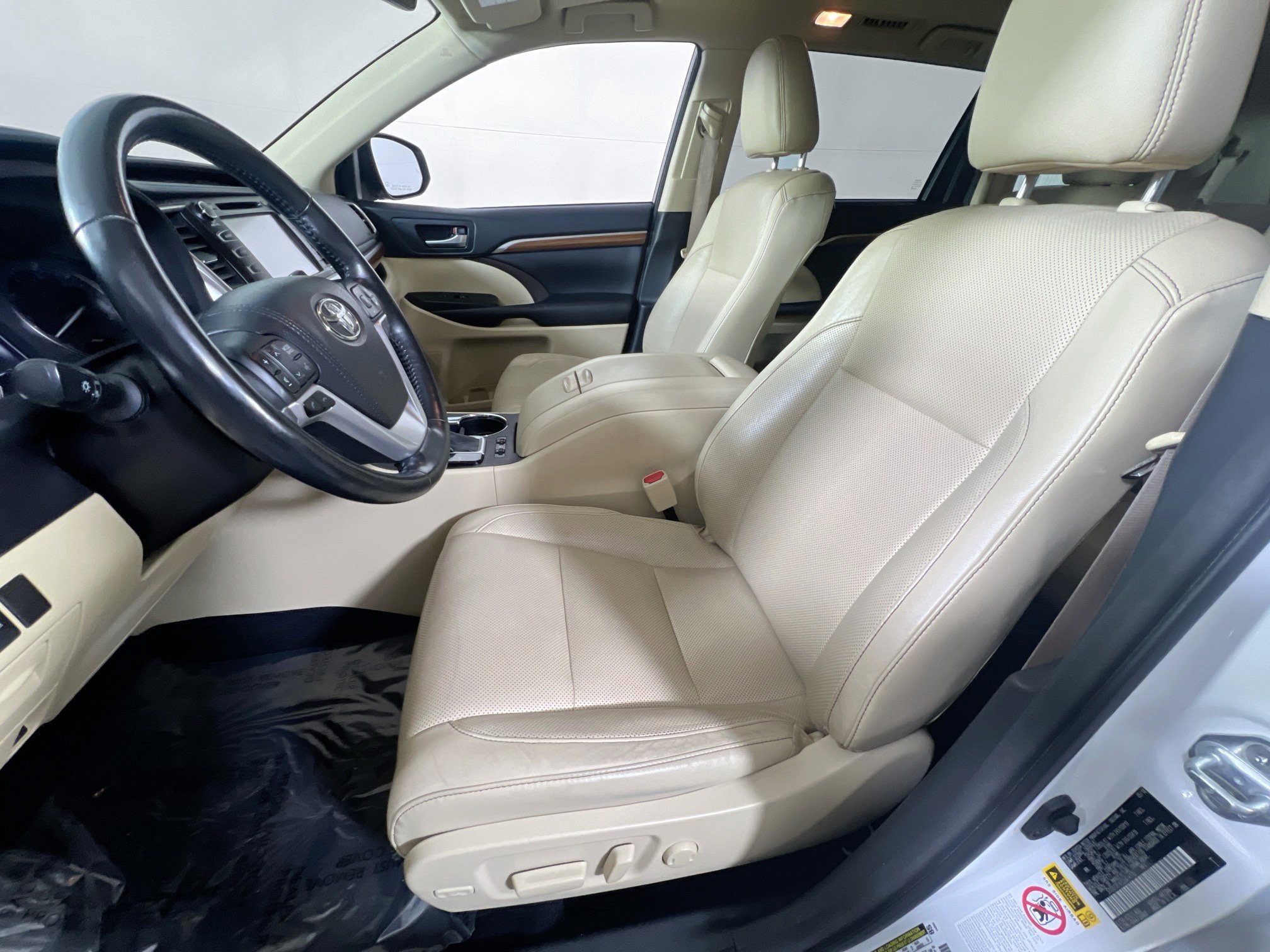 Used 2018 Toyota Highlander Limited Platinum w/ Protection Package #3 image 22