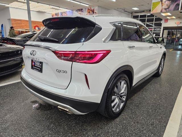 Used 2021 INFINITI QX50 Luxe w/ Cargo Package AWD/4WD image 4