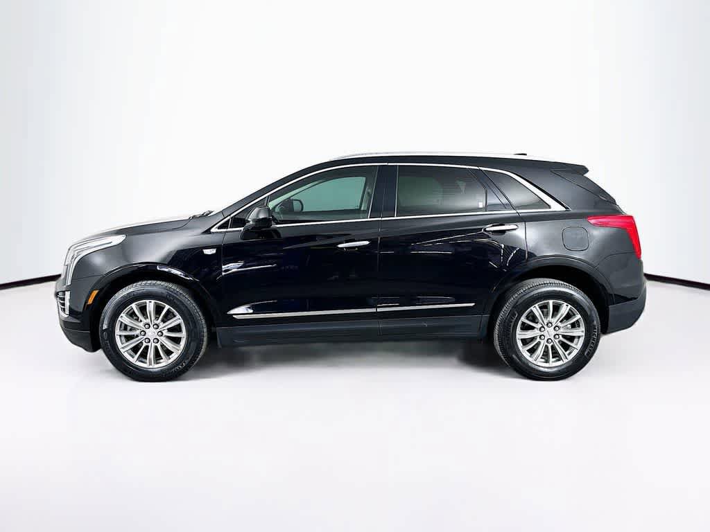 Used 2017 Cadillac XT5 Luxury w/ Driver Awareness Package AWD/4WD image 3