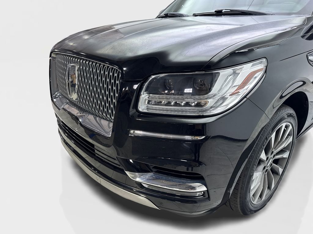 Used 2020 Lincoln Navigator Reserve image 16