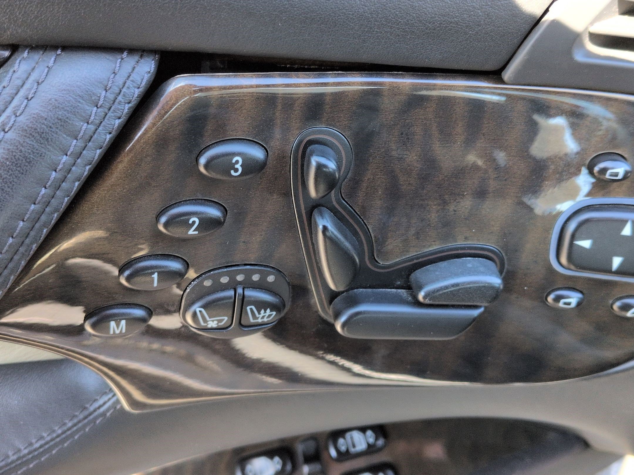 Used 2002 Mercedes-Benz CL 55 AMG AMG image 21