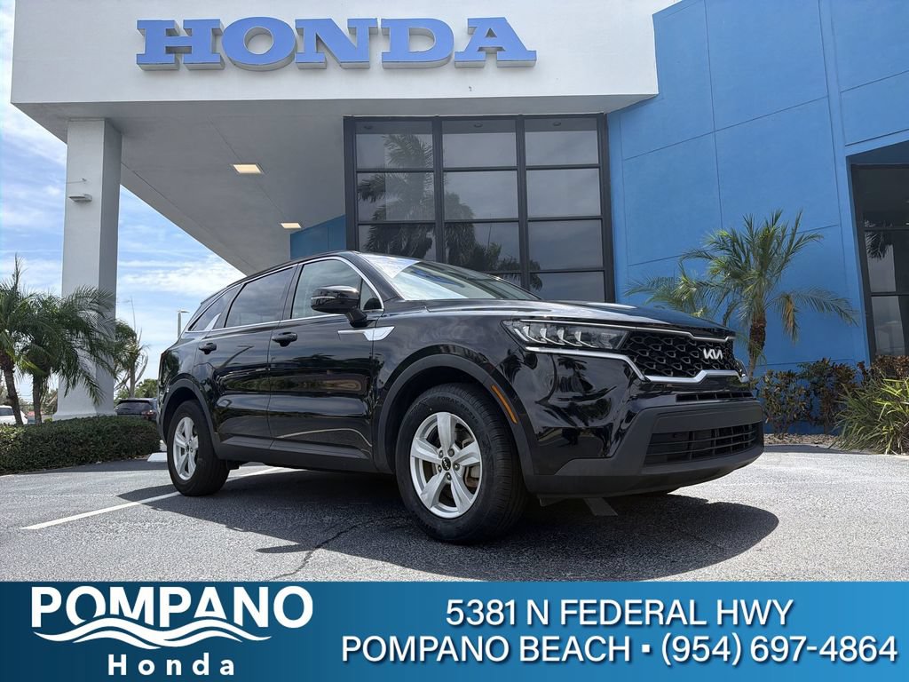 Used 2023 Kia Sorento LX FWD image 1
