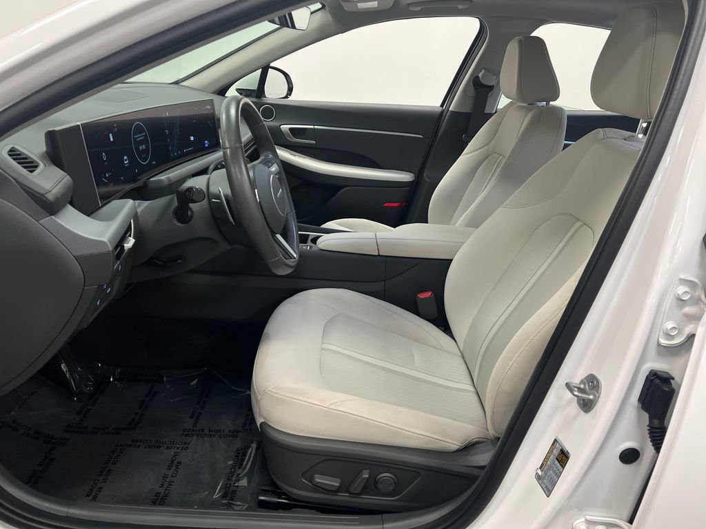 Used 2025 Hyundai Sonata SEL FWD image 10