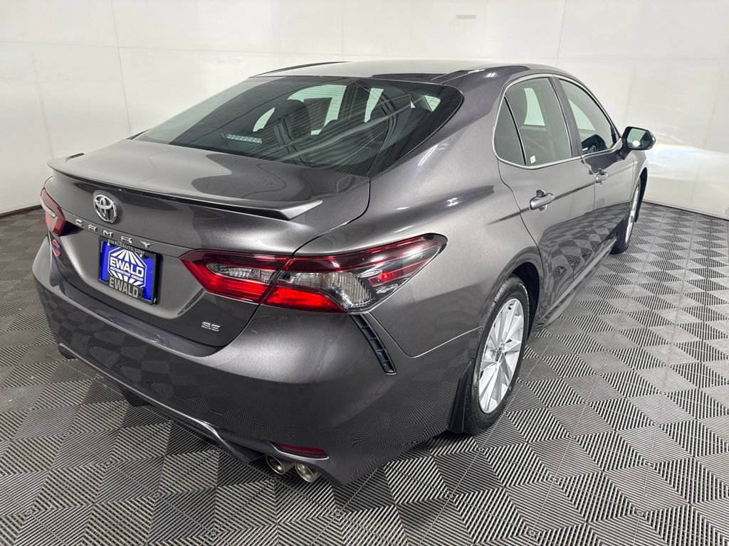 Used 2024 Toyota Camry SE FWD image 10