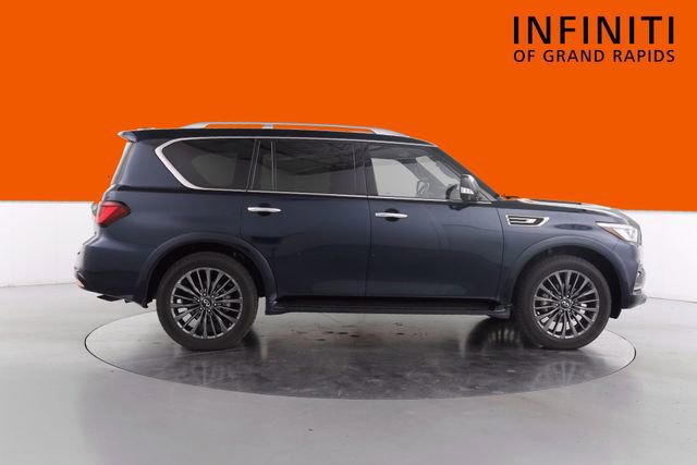 Used 2024 INFINITI QX80 Sensory AWD/4WD image 8