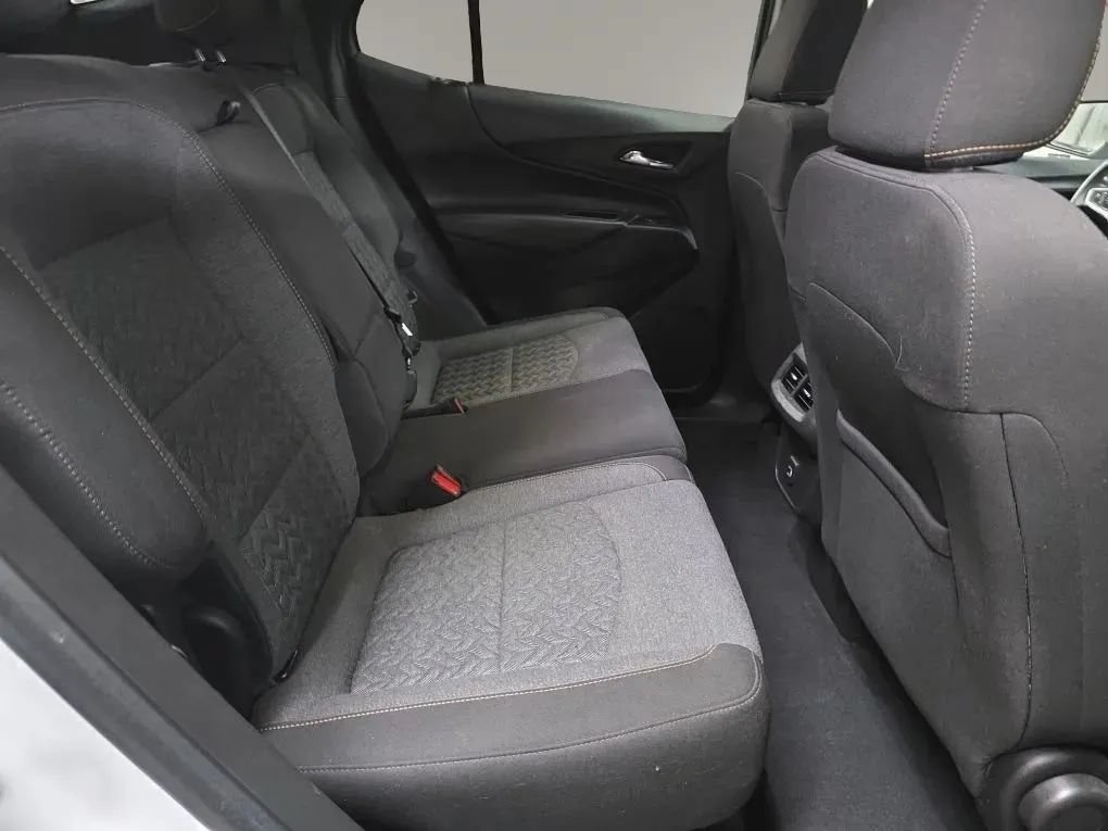 Used 2022 Chevrolet Equinox LT AWD/4WD image 13