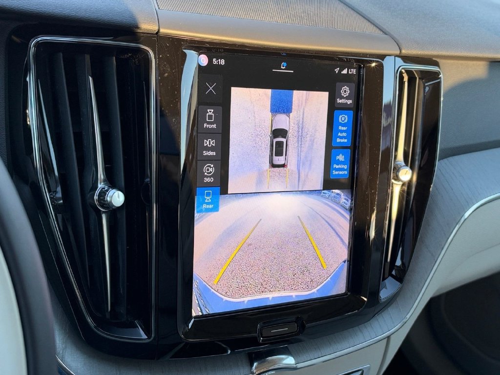 Certified 2024 Volvo XC60 T8 Plus w/ Climate Package AWD/4WD image 19