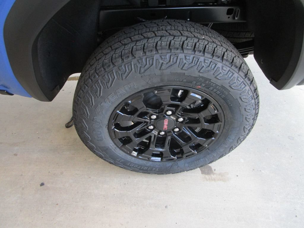 New 2026 GMC Canyon Elevation w/ Convenience Package AWD/4WD image 10
