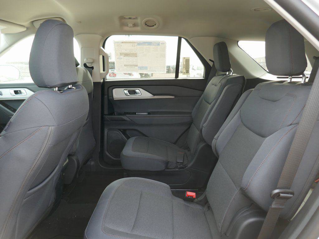 New 2026 Ford Explorer Active image 13