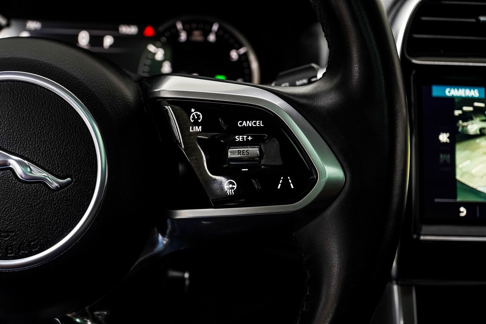 Used 2020 Jaguar XE S image 25