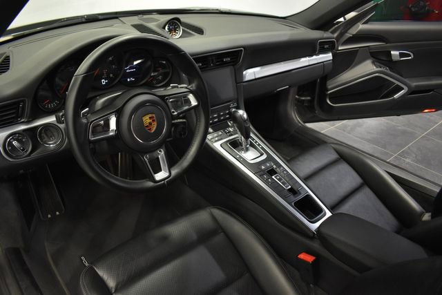 Used 2018 Porsche 911 Carrera RWD image 14