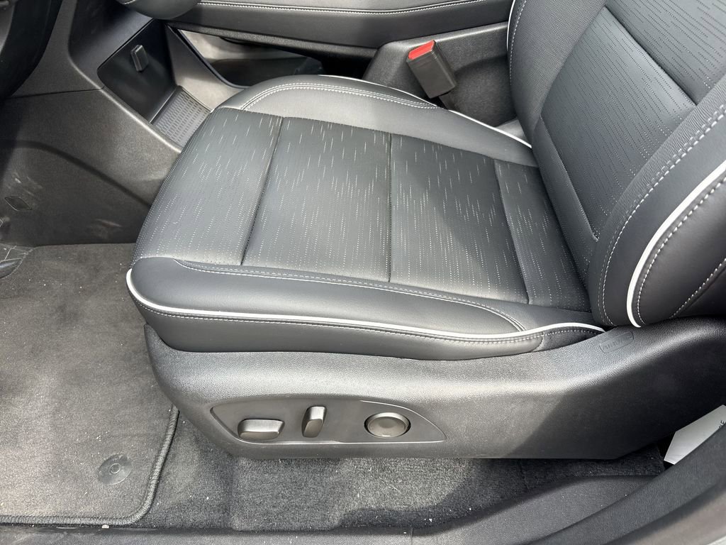 New 2025 Buick Enclave Sport Touring w/ Super Cruise Package image 19