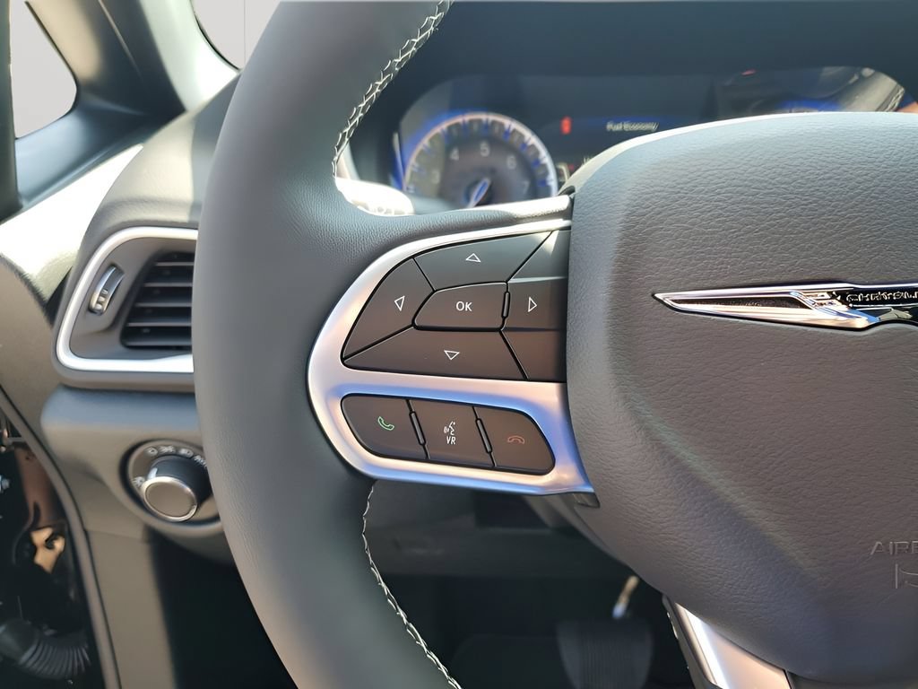 New 2026 Chrysler Voyager LX FWD image 32