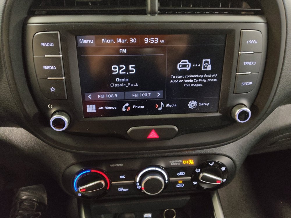 Used 2025 Kia Soul LX image 25