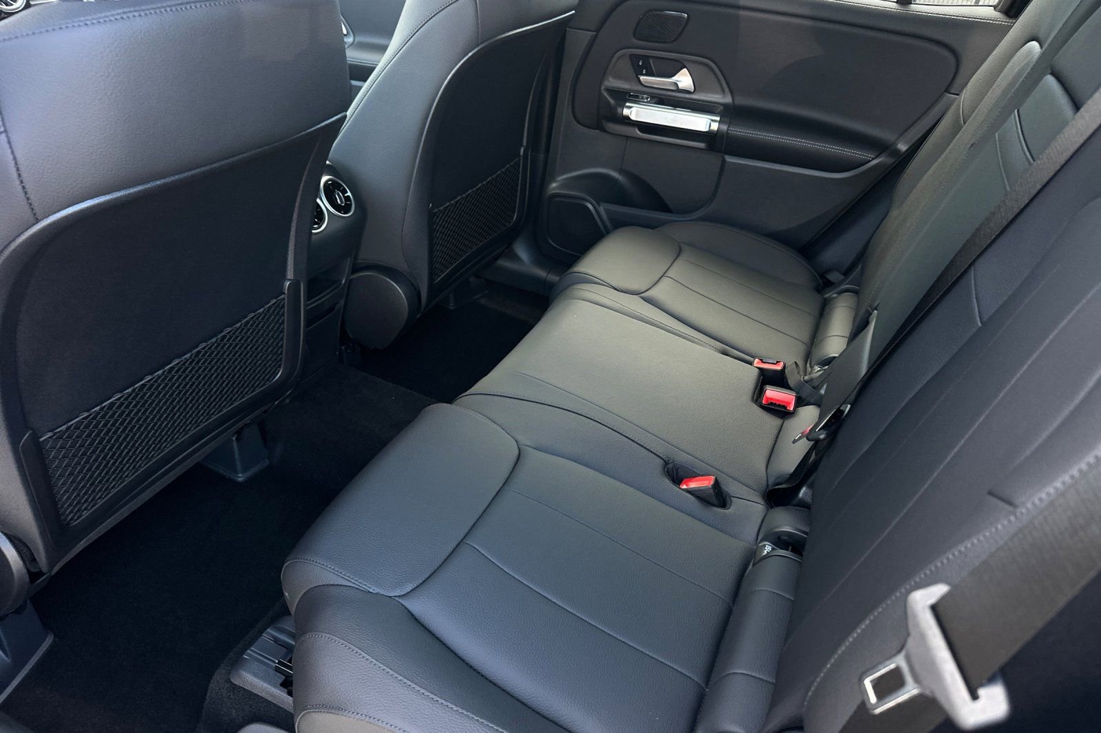 New 2026 Mercedes-Benz GLB 250 image 11